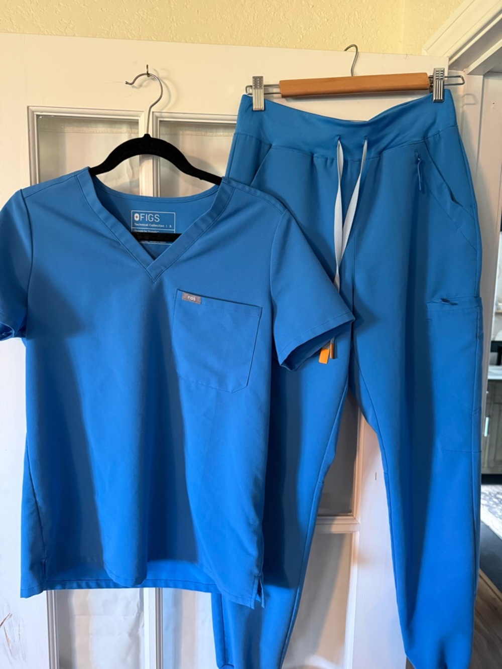 Figs Scrub Set in Bright Blue High rise Zamora jogger and Caterina Top